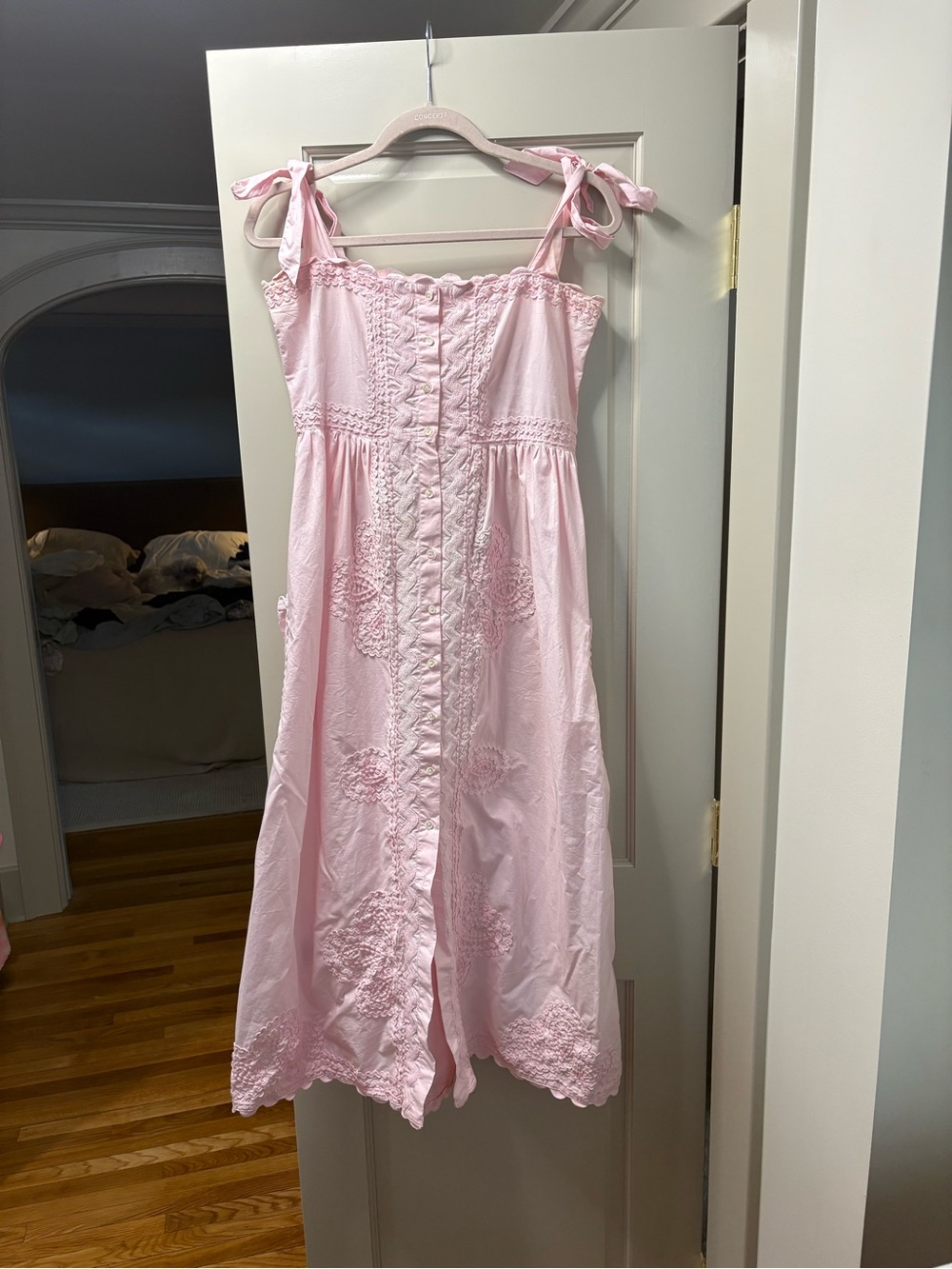 Juliet Dunn Light Pink Eyelet Button-Front Dress